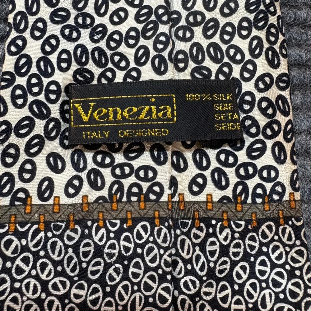 Venezia Italy Mens Silk Necktie‎ Black White Geometric Oval Striped Print Tie